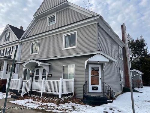 975 Lincoln St, Dickson City, PA, 18519-1225 | Card Image