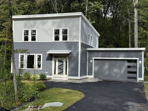 815 Burts Pit Rd, Northampton, MA, 01062-3679 | Card Image