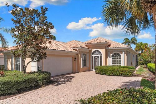 5271 Hawkesbury Way, NAPLES, FL, 34119 | Card Image