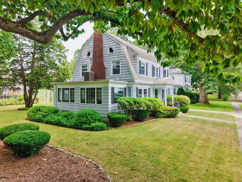 27 Meriam St, New Bedford, MA, 02740-3454 | Card Image