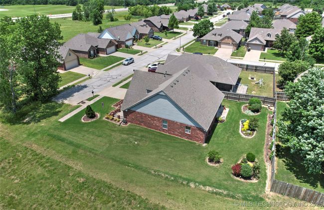 15715 S Broadway St, House other with 3 bedrooms, 2 bathrooms and null parking in Glenpool OK | Image 39