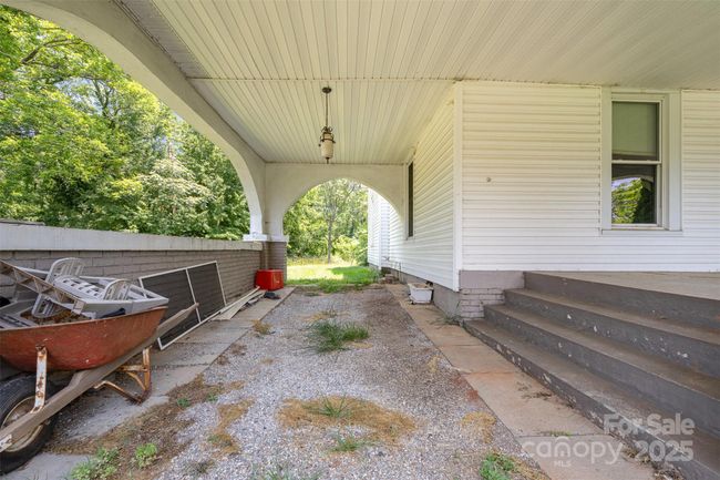 1637 N College Ave, House other with 4 bedrooms, 2 bathrooms and null parking in Newton NC | Image 5