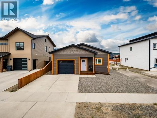 44 Eugene Ave, Whitehorse, YT, Y1A0S9 | Card Image