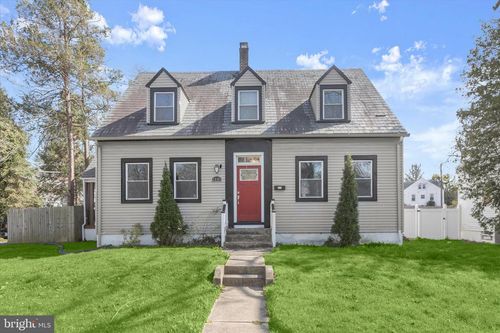 2207 Woodbourne Ave, BALTIMORE, MD, 21214-1945 | Card Image