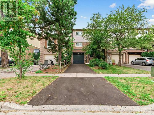 88 Dana Cres, Thornhill, ON, L4J2R5 | Card Image