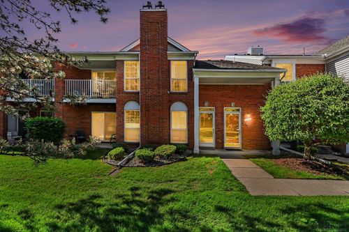 52328 Heatherstone Avenue, Macomb Township, MI, 48042 | Card Image