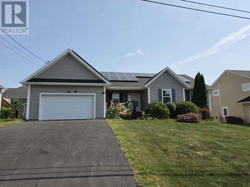 14 Meadow Lane, Charlottetown, PE, C1E2H7 | Card Image