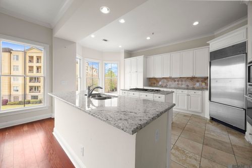apt-303-998 Stanford Ave, Baton Rouge, LA, 70808-3665 | Card Image