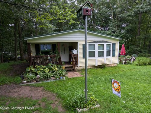 8609 Kings Way, Kunkletown, PA, 18058-1710 | Card Image