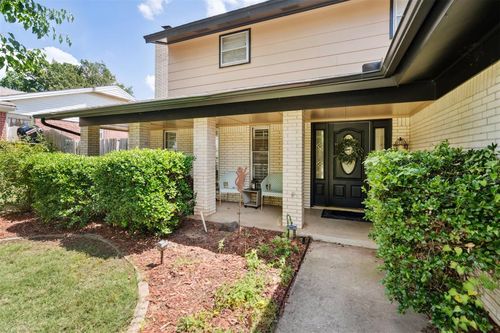 8008 Nw 27th St, Bethany, OK, 73008-4815 | Card Image