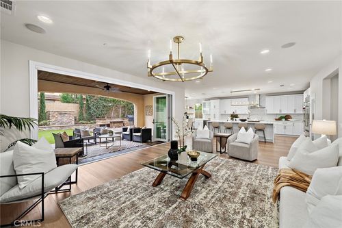 106 Fieldwood, Irvine, CA, 92618-1156 | Card Image