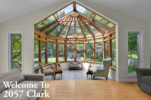 2057 Clark Rd, Rockland, ON, K4K1K7 | Card Image