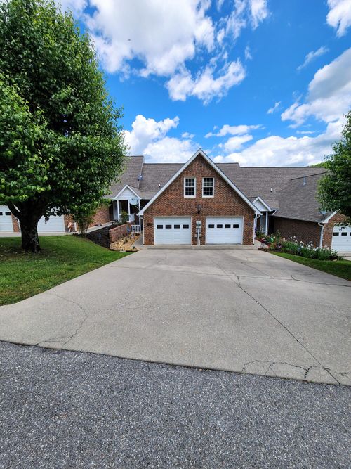 412 Alexander Ave, Church Hill, TN, 37642-4290 | Card Image