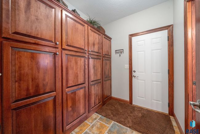 4400 E Aster Cir, House other with 5 bedrooms, 4 bathrooms and null parking in Sioux Falls SD | Image 21