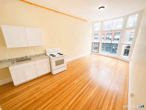 2b-105 Bank St, Waterbury, CT, 06702-2205 | Card Image