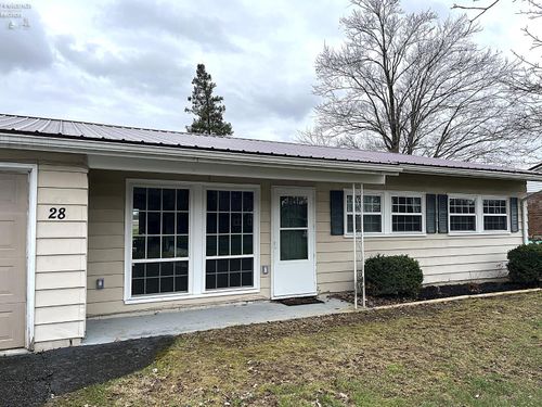 28 Elmwood Dr, Greenwich, OH, 44837-1053 | Card Image