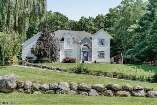 10 Skyler Ct, Oak Ridge, NJ, 07438-8873 | Card Image
