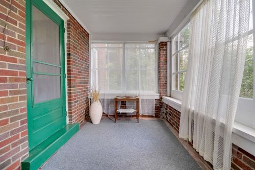 2656 E Big Beaver Rd, Troy, MI, 48083-2416 | Card Image