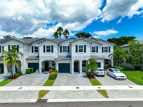 1121 Se 27th Ter, Homestead, FL, 33035-2585 | Card Image