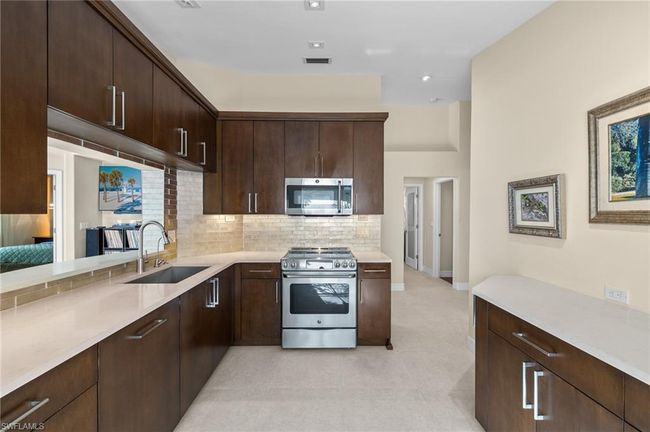 14806 Sterling Oaks Dr, House other with 2 bedrooms, 2 bathrooms and 1 parking in NAPLES FL | Image 5