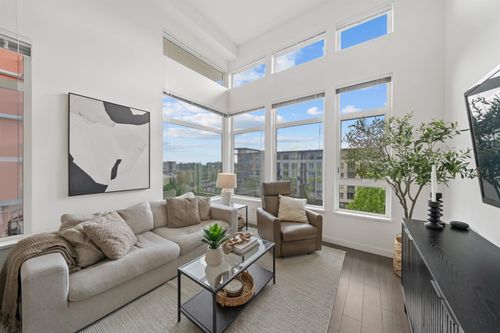 502-3263 Pierview Cres, Vancouver, BC, V5S0C3 | Card Image