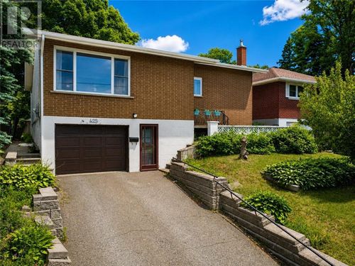 425 Haig St, Sudbury, ON, P3C1C7 | Card Image