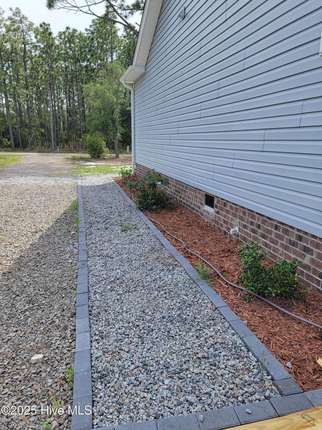 Side walkway | Image 16
