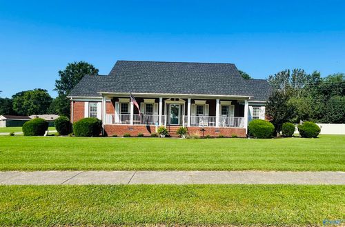 404 Bullington Rd, Athens, AL, 35611-2319 | Card Image