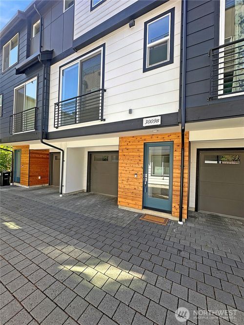 b-3009 Ne 130th St, Seattle, WA, 98125-4416 | Card Image
