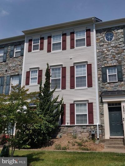 2503 Basin View Lane, Townhouse with 3 bedrooms, 2 bathrooms and null parking in WOODBRIDGE VA | Image 1