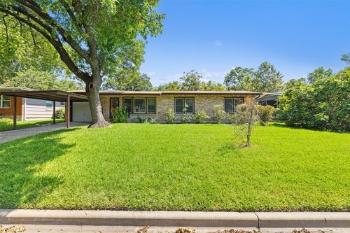 1206 Larkwood Dr, Austin, TX, 78723-2535 | Card Image