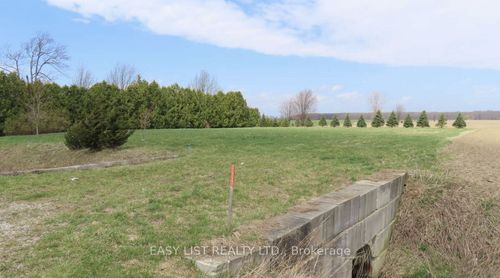 5656 Shiloh Line, Petrolia, ON, N0N1R0 | Card Image