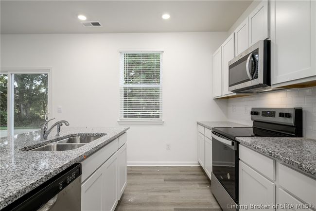 812 Haley Ln, Home with 3 bedrooms, 3 bathrooms and null parking in Jeffersonville IN | Image 13