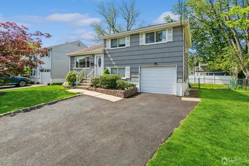 25 Cedar Dr, Rochelle Park, NJ, 07662-3201 | Card Image