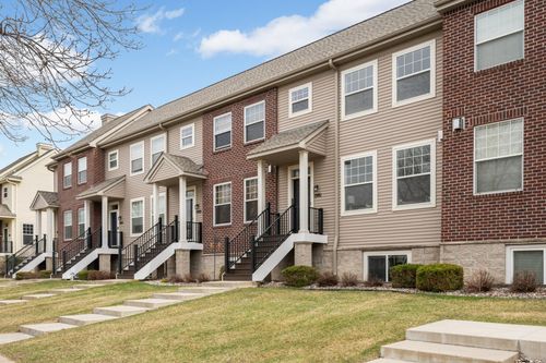 1981 Clover Ridge Dr, Chaska, MN, 55318-2954 | Card Image