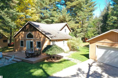 2812 Houghton Creek Rd, West Branch, MI, 48661 | Card Image