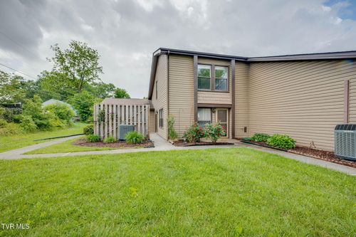 b-515 Pilgrim Ct, Johnson City, TN, 37601-9267 | Card Image