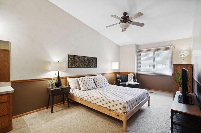 B - 4302 Clemson Circle, Townhouse with 2 bedrooms, 2 bathrooms and null parking in Eagan MN | Image 11