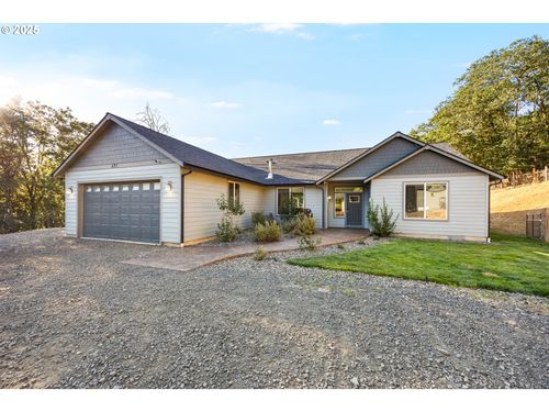 491 Oakwood Dr, Oakland, OR, 97462-9646 | Card Image