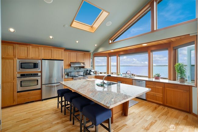 2778 N Nugent Rd, House other with 3 bedrooms, 5 bathrooms and 2 parking in Lummi Island WA | Image 7