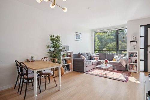 6352 Ash St, Vancouver, BC, V5Z3G9 | Card Image