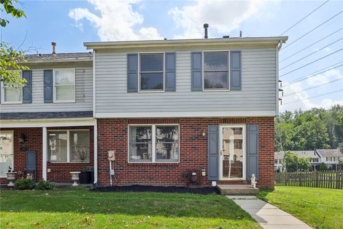 147 Meadow Gap Dr, Monroeville, PA, 15146-4590 | Card Image