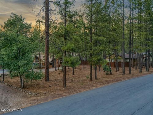 4266 Deep Forest Dr, Pinetop, AZ, 85935-8136 | Card Image