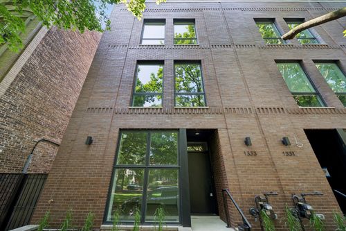 1333 E Madison Park, CHICAGO, IL, 60615-2916 | Card Image