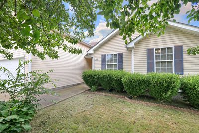 3826 Man O War Blvd, House other with 3 bedrooms, 2 bathrooms and 2 parking in Clarksville TN | Image 1