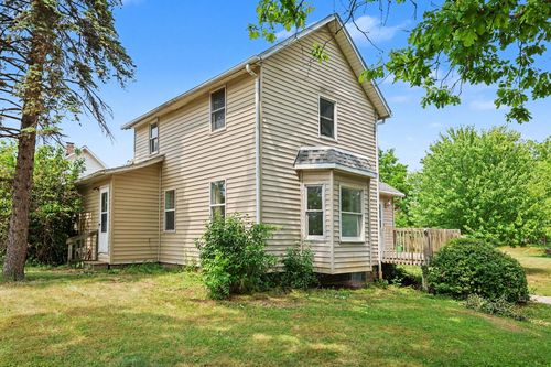 10345 Brooklyn Rd, Brooklyn, MI, 49230-8320 | Card Image