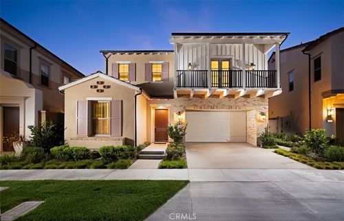 135 Oakstone, Irvine, CA, 92618-3552 | Card Image