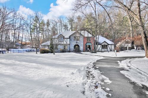 217 Brainard Road, Enfield, CT, 06082 | Card Image