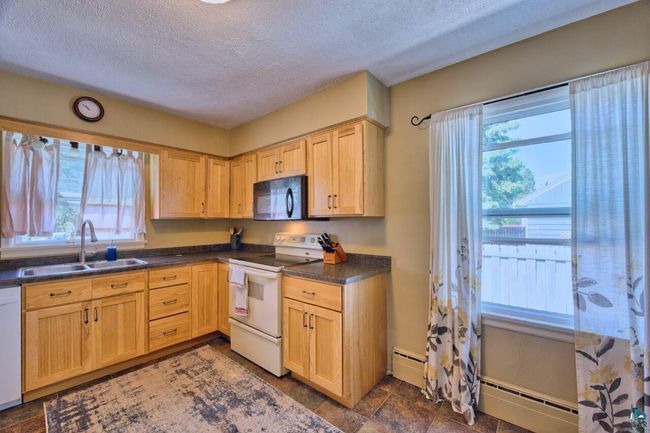 305 Central Ave W, House other with 3 bedrooms, 2 bathrooms and null parking in Aurora MN | Image 10