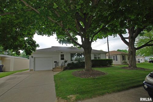 4 Alexander Ln, Bartonville, IL, 61607-1811 | Card Image